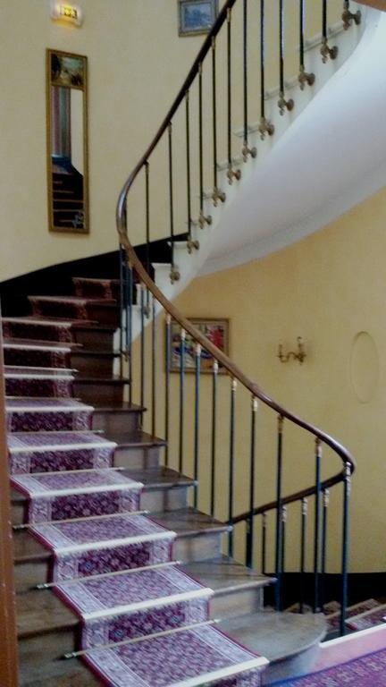 Hotel Le Clos Du Montvinage Étréaupont Buitenkant foto