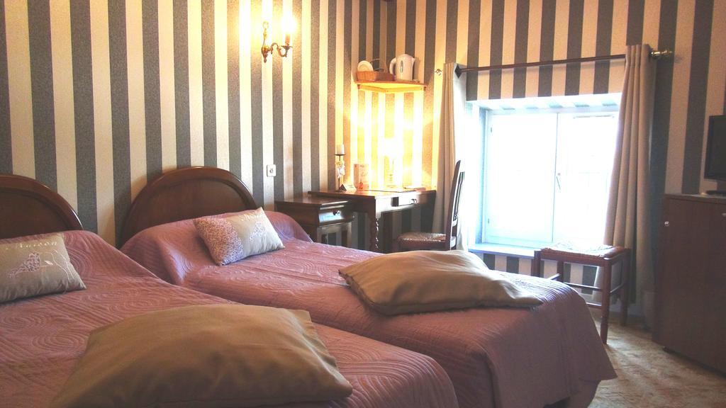 Hotel Le Clos Du Montvinage Étréaupont Kamer foto