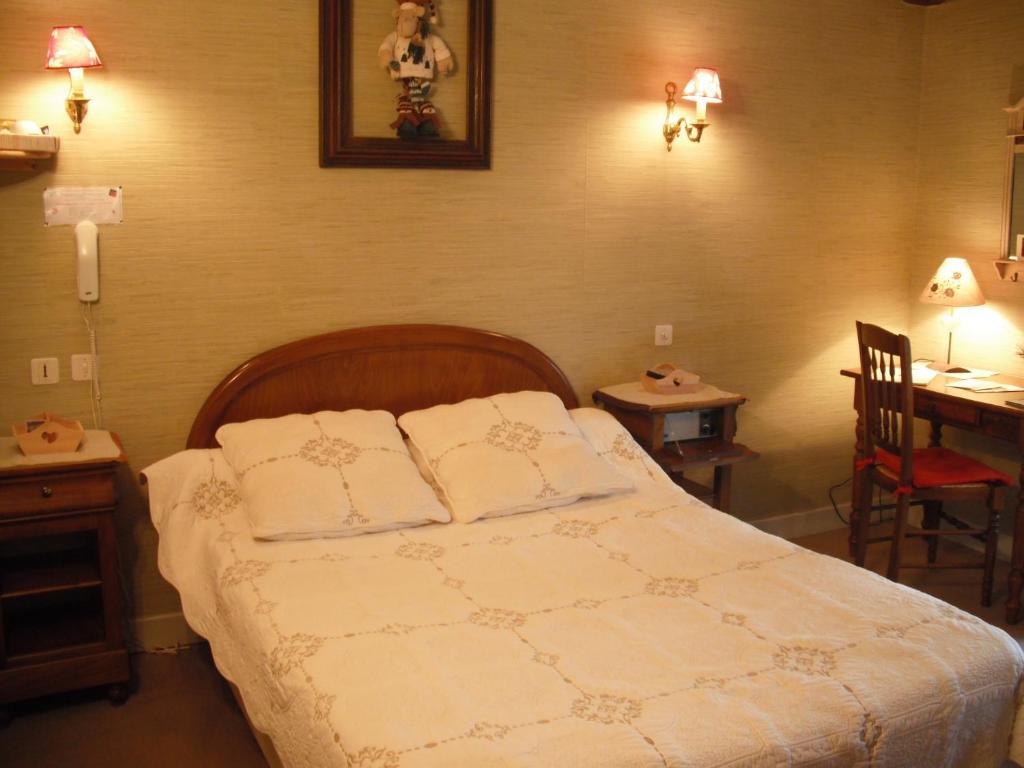 Hotel Le Clos Du Montvinage Étréaupont Kamer foto