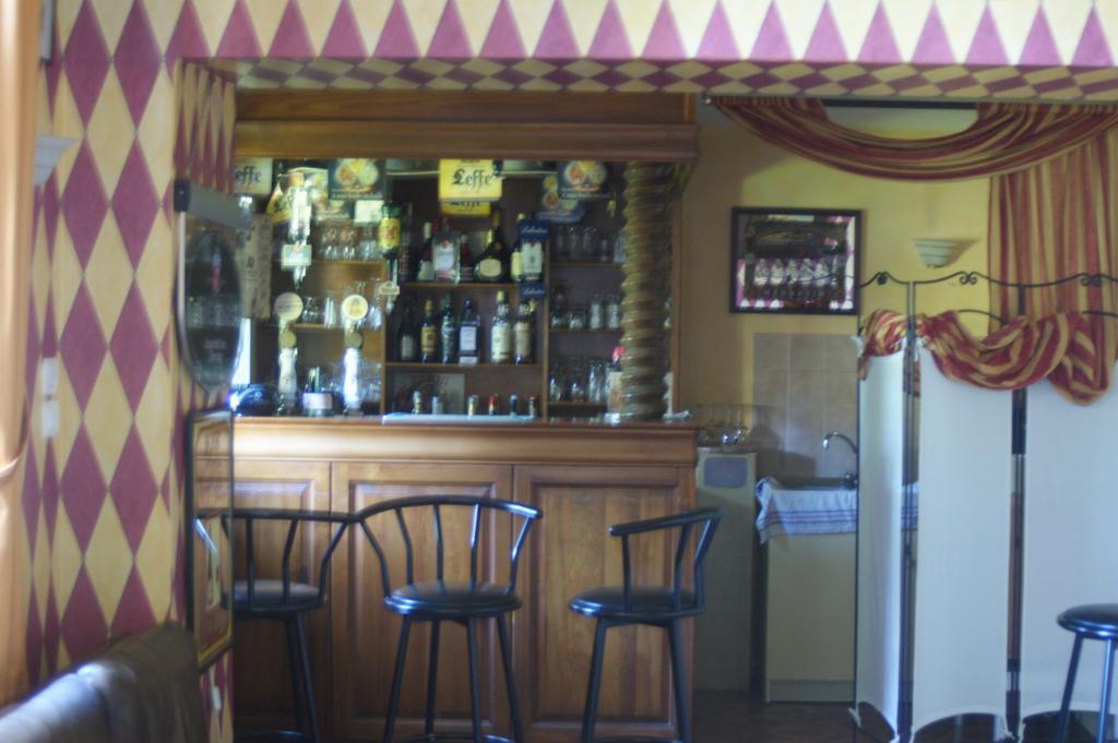 Hotel Le Clos Du Montvinage Étréaupont Buitenkant foto
