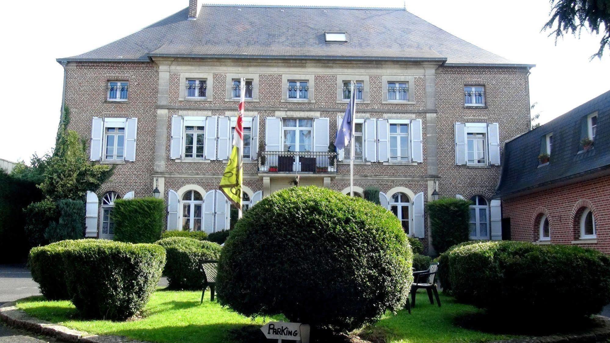 Hotel Le Clos Du Montvinage Étréaupont Buitenkant foto